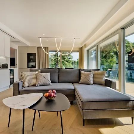 Bursztyn Blueapart דירה *