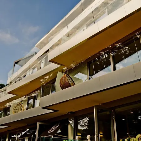 Bursztyn Blueapart *