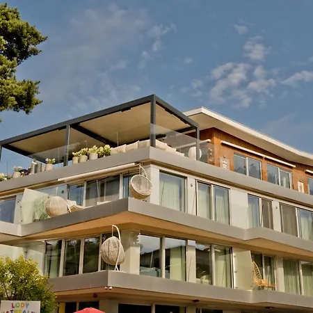 Bursztyn Blueapart יוראטה