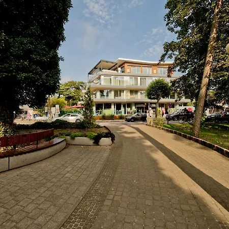 Bursztyn Blueapart יוראטה